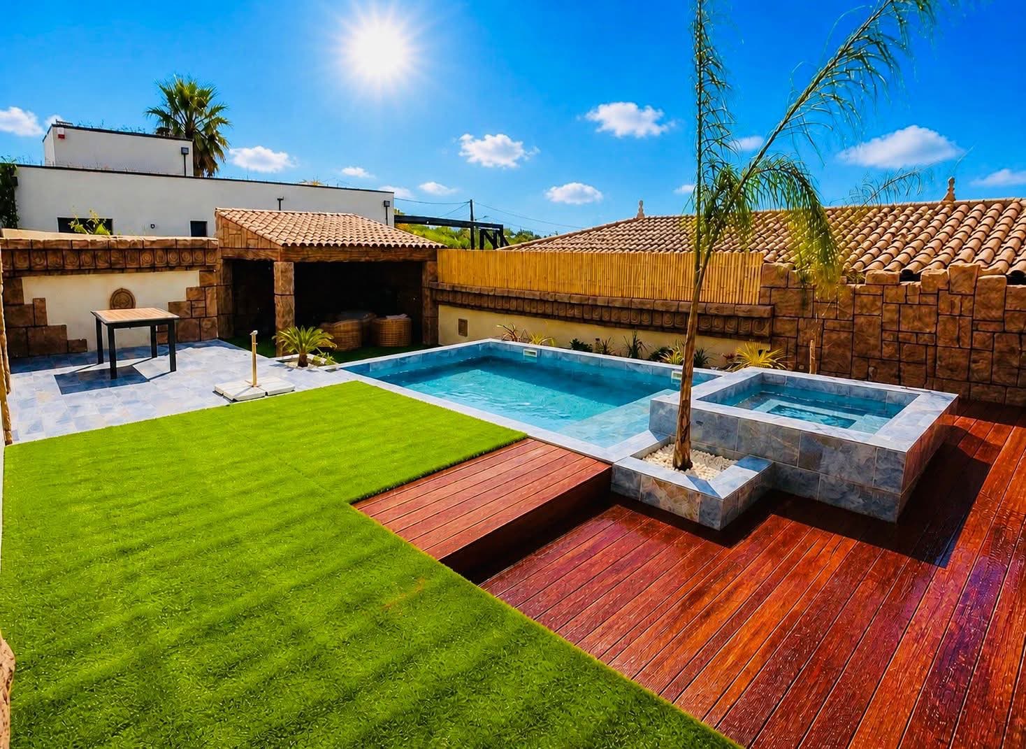 Terrasse et jacuzzi